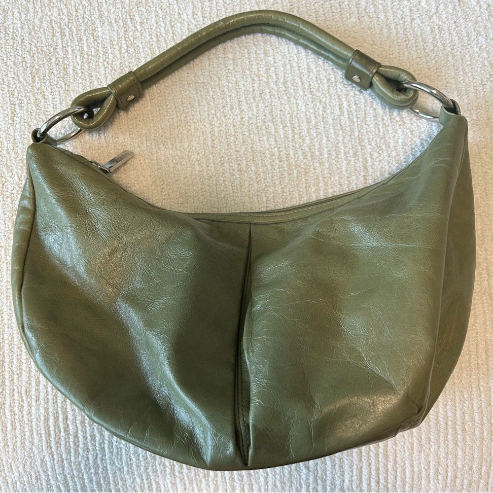 Hobo croissant olive Green leather shouderbag handbag